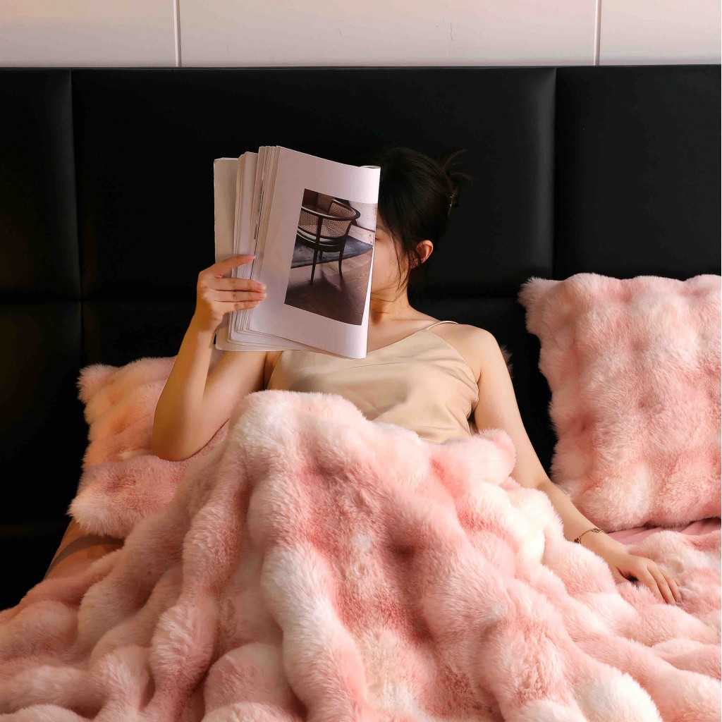 Lenjerie de pat, DeLuxe, cocolino tip blăniță iepure, 2 persoane, 6 piese, roz pudrat marmorat, CC6008