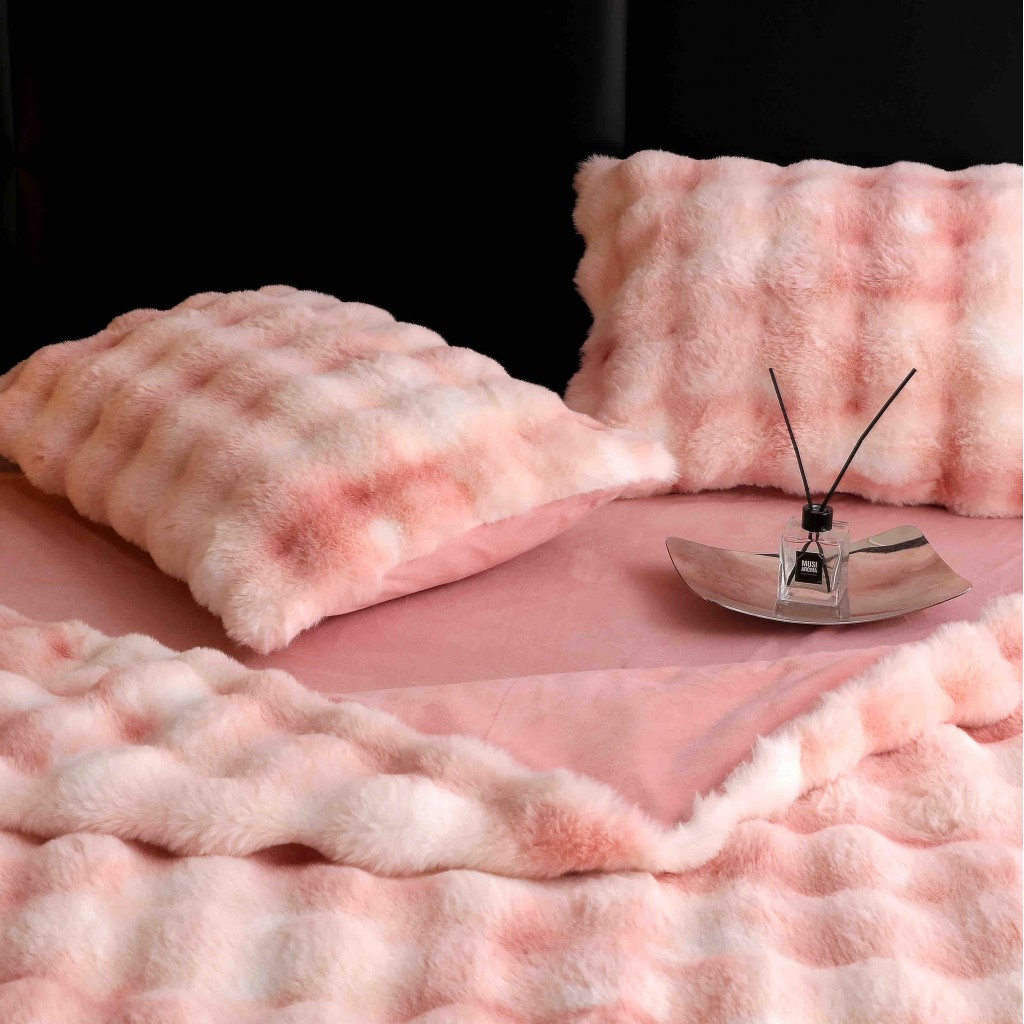 Lenjerie de pat, DeLuxe, cocolino tip blăniță iepure, 2 persoane, 6 piese, roz pudrat marmorat, CC6008