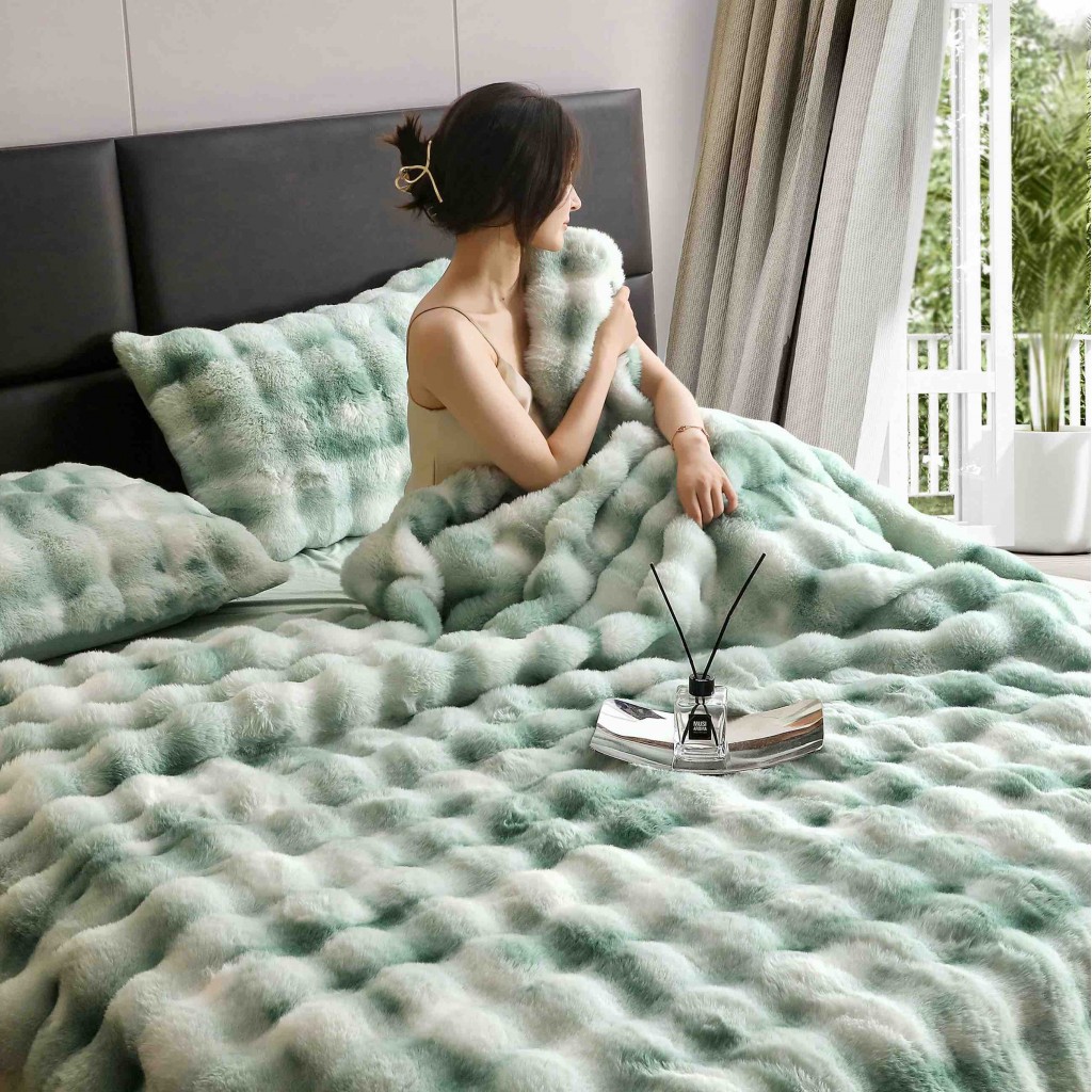 Lenjerie de pat, DeLuxe, cocolino tip blăniță iepure, 2 persoane, 6 piese, verde marmorat, CC6010