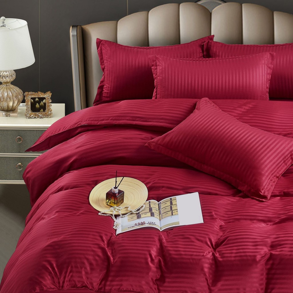 Lenjerie de pat, 2 persoane, damasc, 6 piese, cu elastic, UniDeluxe, rosu , LDA263