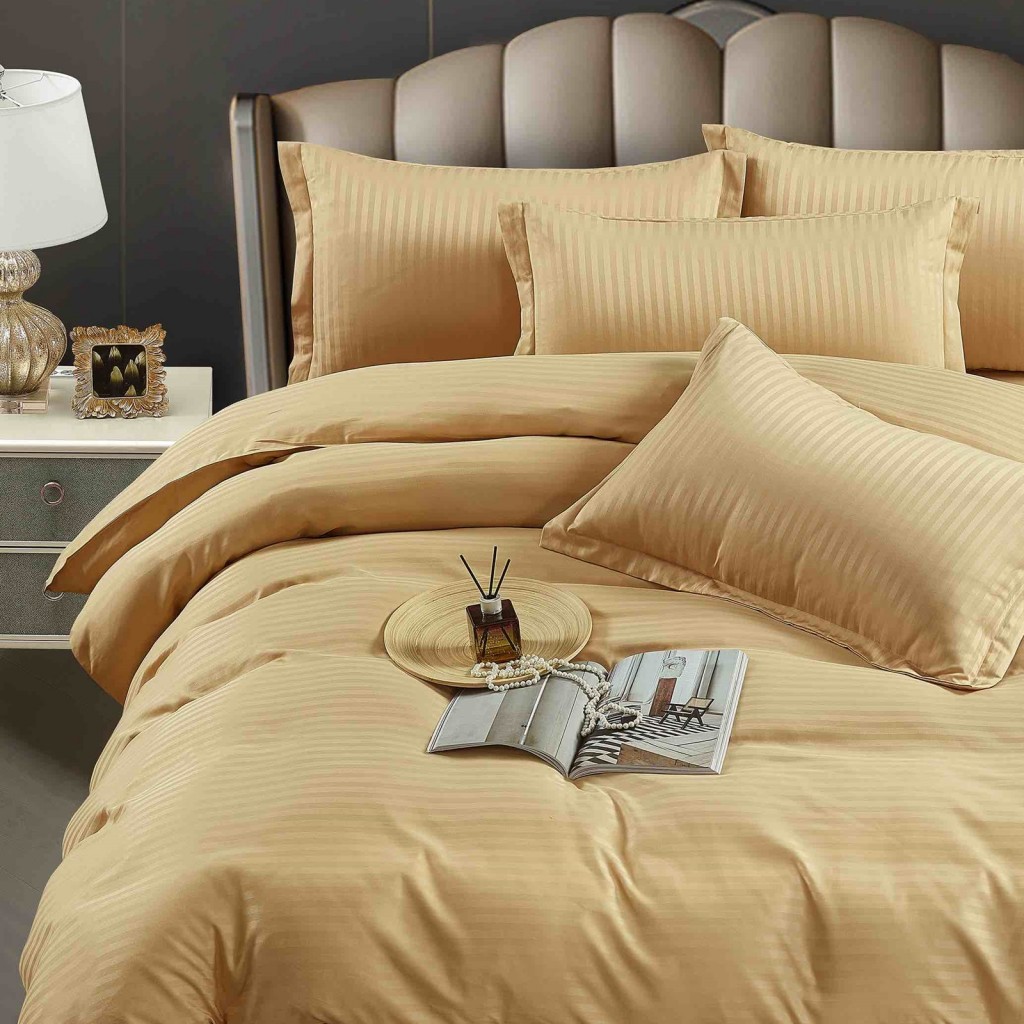 Lenjerie de pat, 2 persoane, damasc, 6 piese, UniDeluxe, crem închis, LDA303