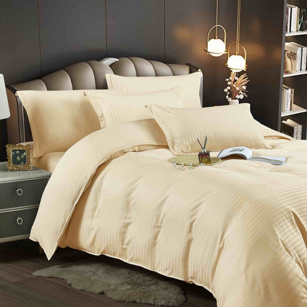 Lenjerie de pat, 2 persoane, damasc, 6 piese, UniDeluxe, crem deschis, LDA304