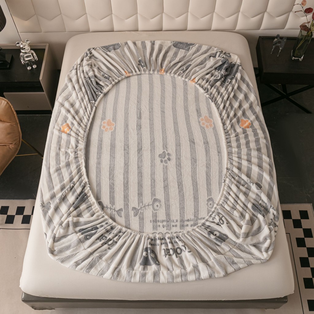 Husă de pat, 2 persoane, cocolino, 3 piese, cu elastic, 180x200cm, gri și alb, cu pisicuțe, HPC149