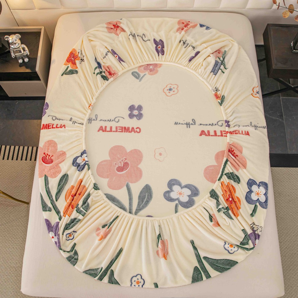 Husă de pat, 2 persoane, cocolino, 3 piese, cu elastic, 180x200cm, crem , cu flori, HPC165