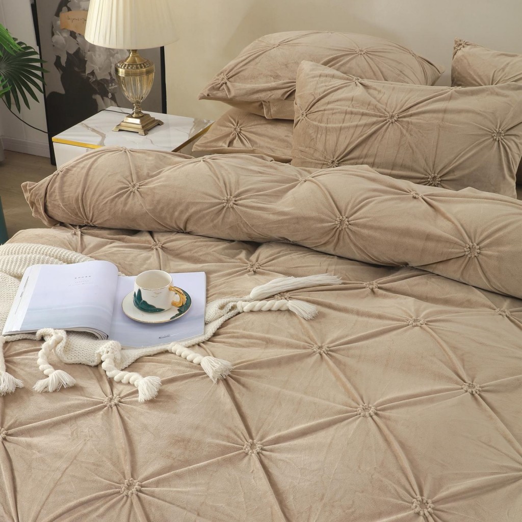 Lenjerie de pat, catifea, 2 persoane, 4 piese, cu elastic, UniDeluxe cu pliuri, 180x200cm, crem închis, LFC803