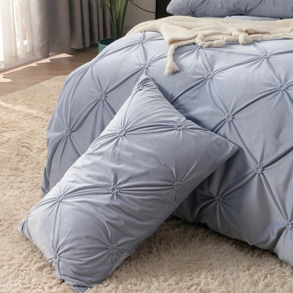 Lenjerie de pat, catifea, 2 persoane, 4 piese, cu elastic, UniDeluxe cu pliuri, 180x200cm, gri deschis, LFC805