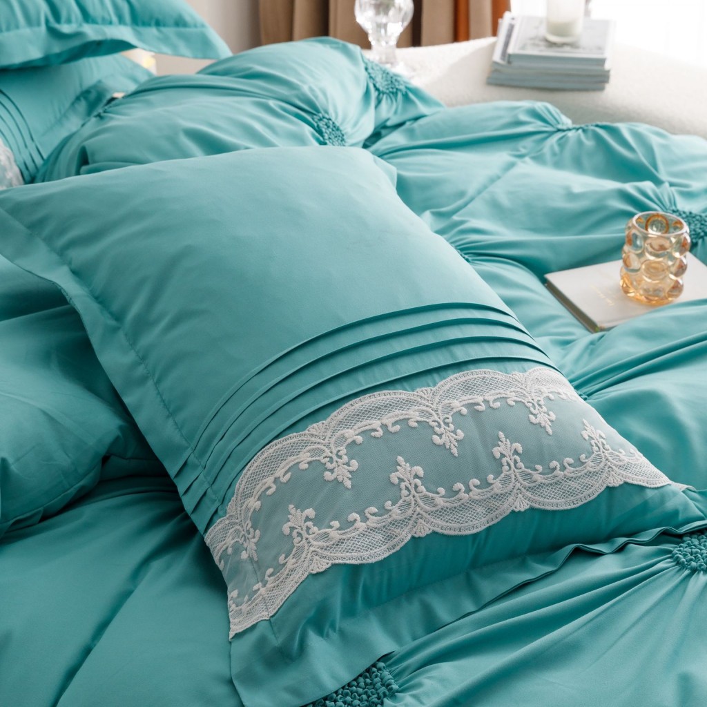 Lenjerie de pat, 2 persoane, finet, 6 piese, Elegant Deluxe Uni, cu broderie pliuri Inima, turcoaz , 230x250cm, LF810