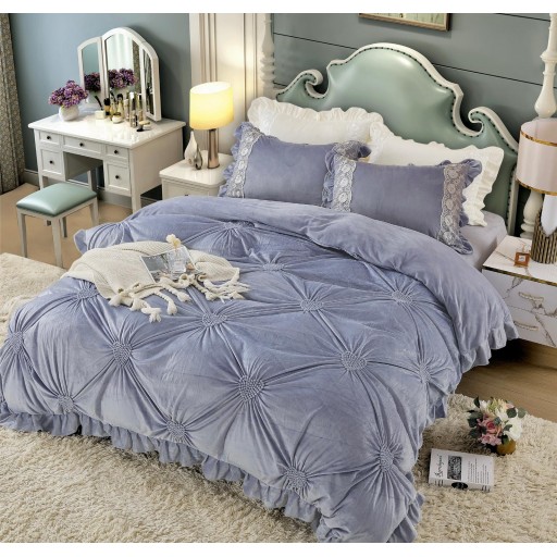 Lenjerie de pat, catifea, 2 persoane, 4 piese, UniDeluxe cu pliuri inimă, 180x200cm, gri deschis, LFC911