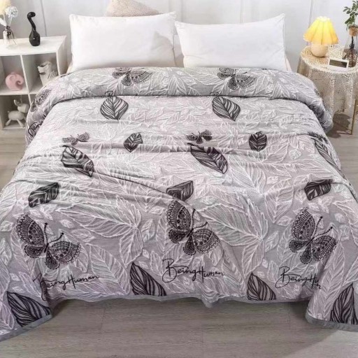 Pătură Cocolino 900gr, 200x230cm, gri , cu fluturi negri și frunze, PCS146