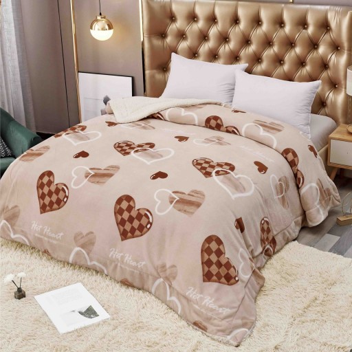 Pătură Cocolino, cu blăniță, 200x230cm, crem , cu inimi albe si maro, PCB74