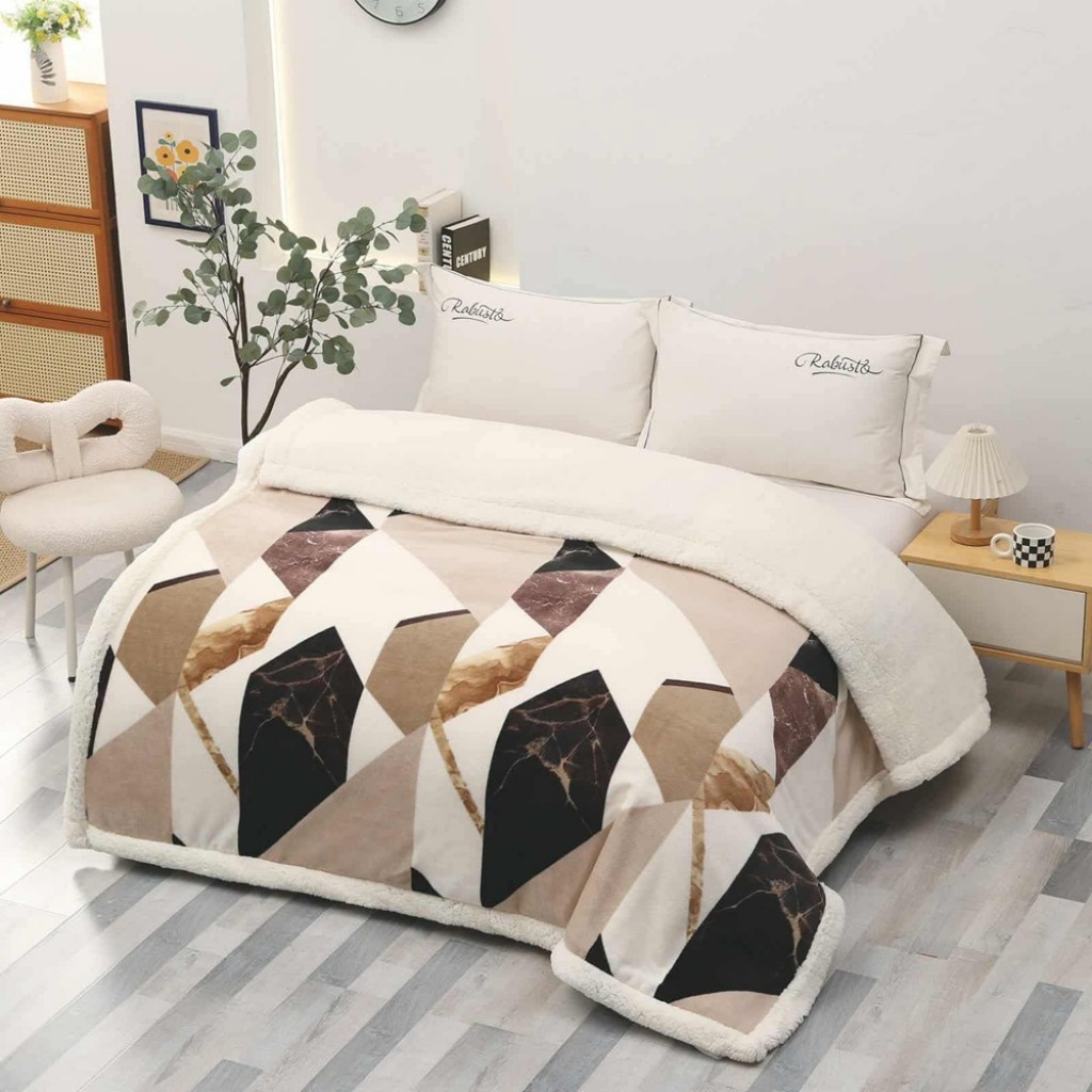 Pătură Cocolino, cu blăniță, 200x230cm, crem maro negru, imprimeu mozaic, PCB86 Pătură Cocolino, cu blăniță, 200x230cm, crem maro negru, imprimeu mozaic, PCB86
