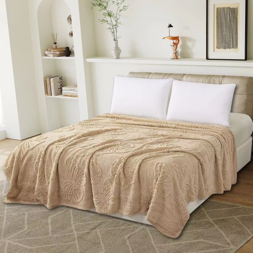 Pătura Cocolino 1200gr, 200x230cm, fluturi 3D în relief, crem închis, PC561